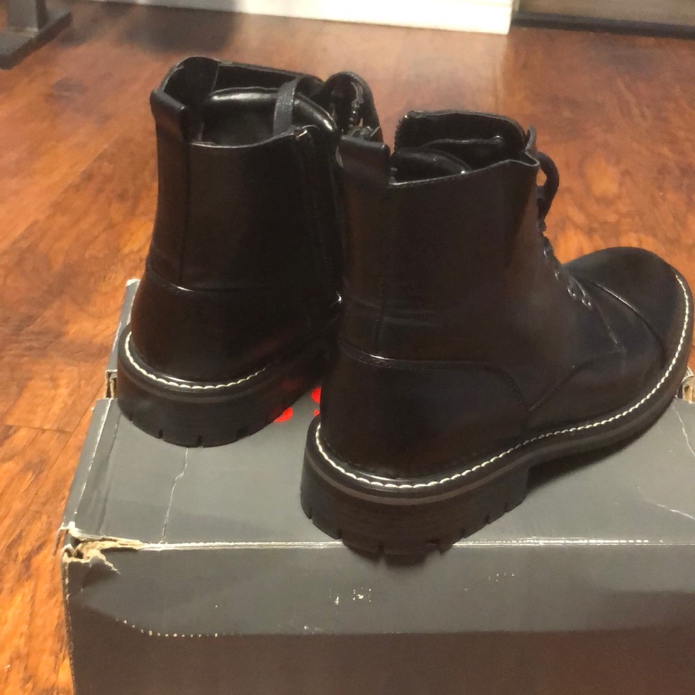 Boots - Picture 8 of 8